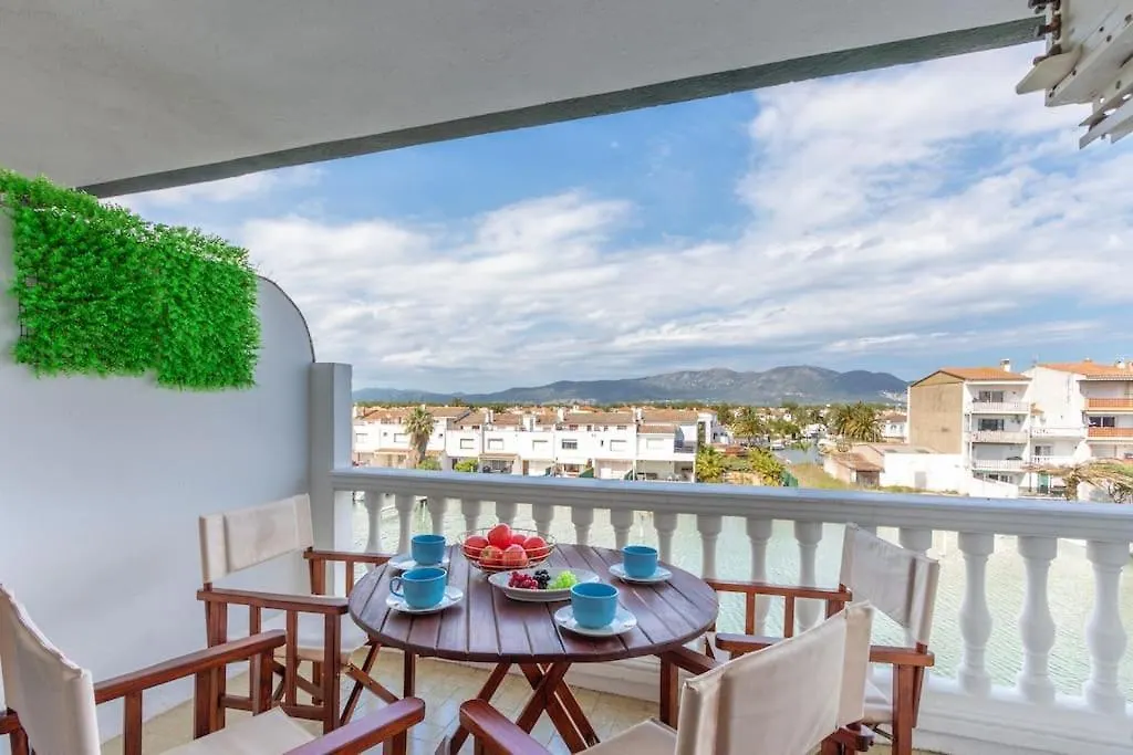 Centrico, Tranquilo, Playa Port Emporda Apartment Empuriabrava 0*,  Spain